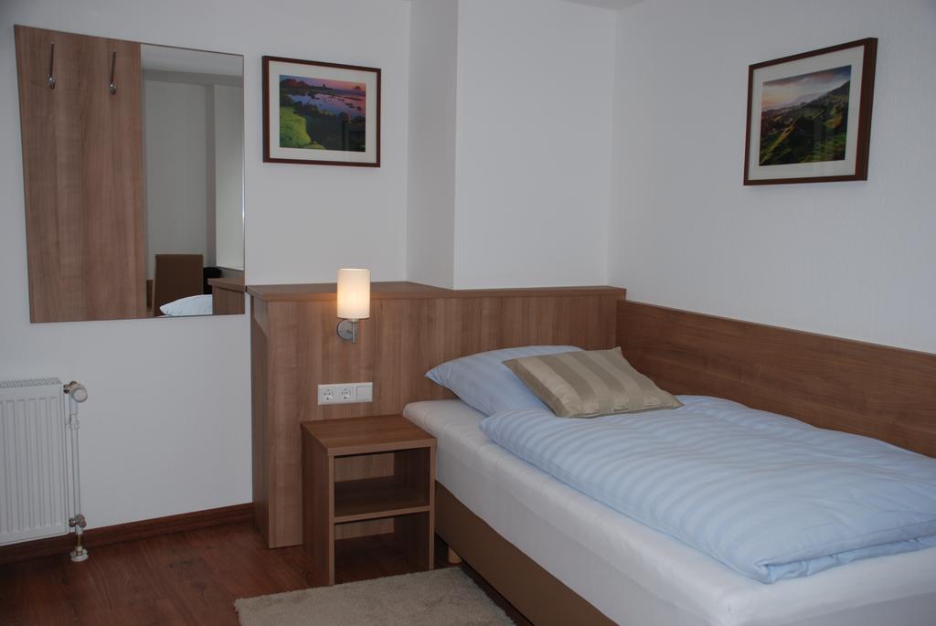 Hotel Rest Inn Bretten Bilik gambar