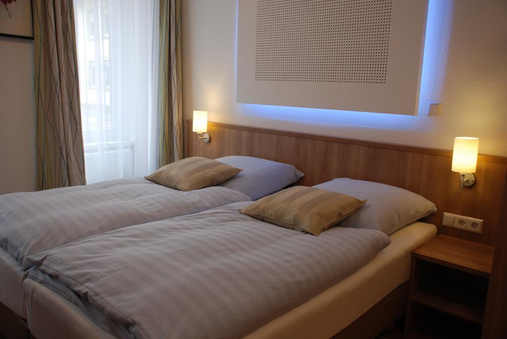 Hotel Rest Inn Bretten Bilik gambar